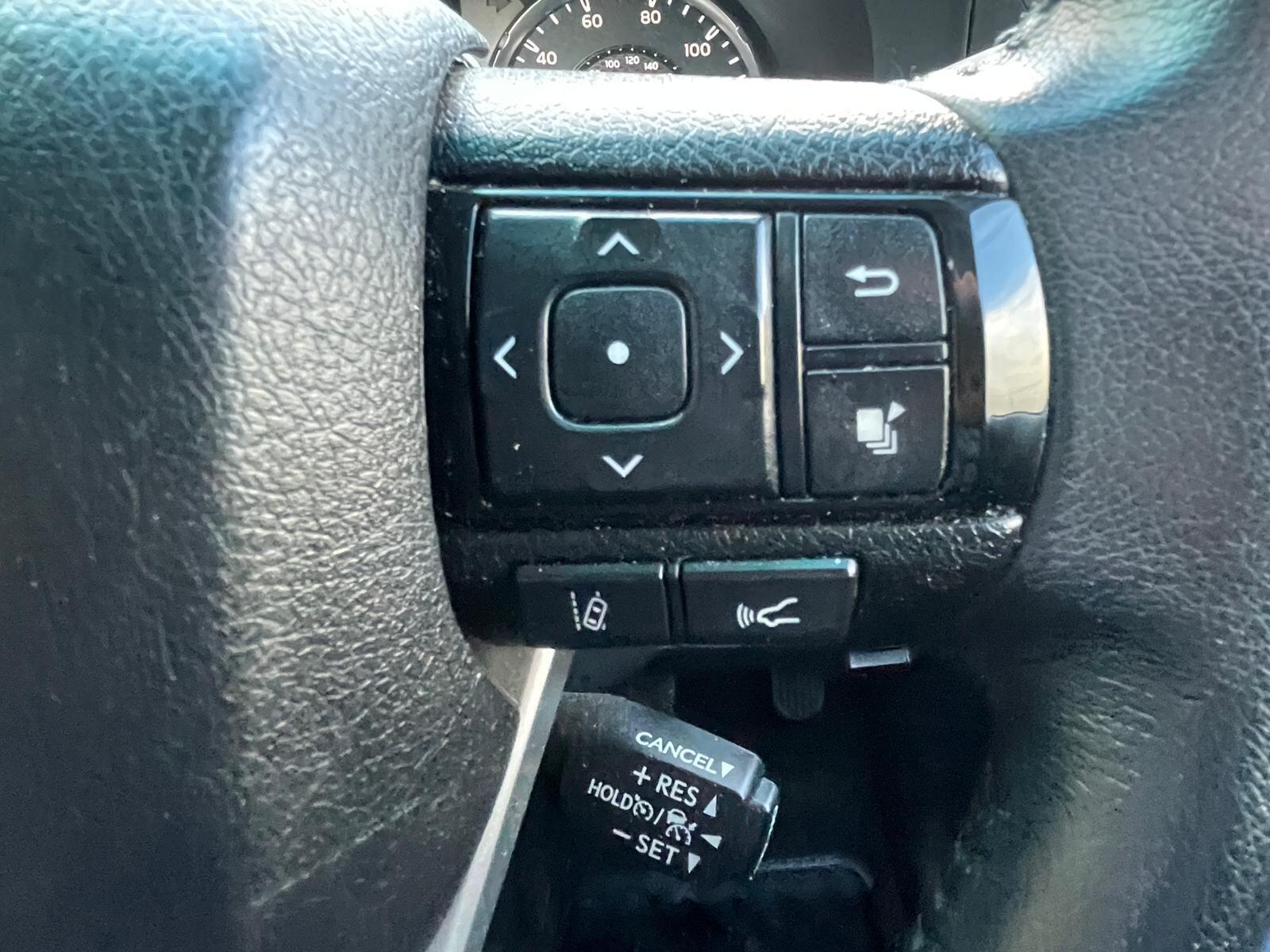 Toyota Hilux - image 19